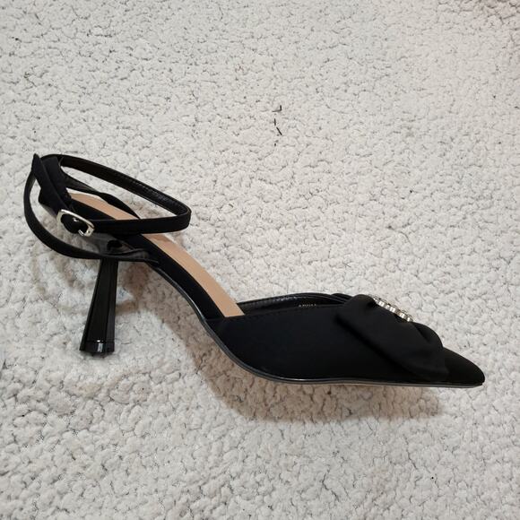 NEW BCBGeneration Women's IPANY-4 Pump Kitten heels SIZE 9.5 Black - Picture 3 of 8